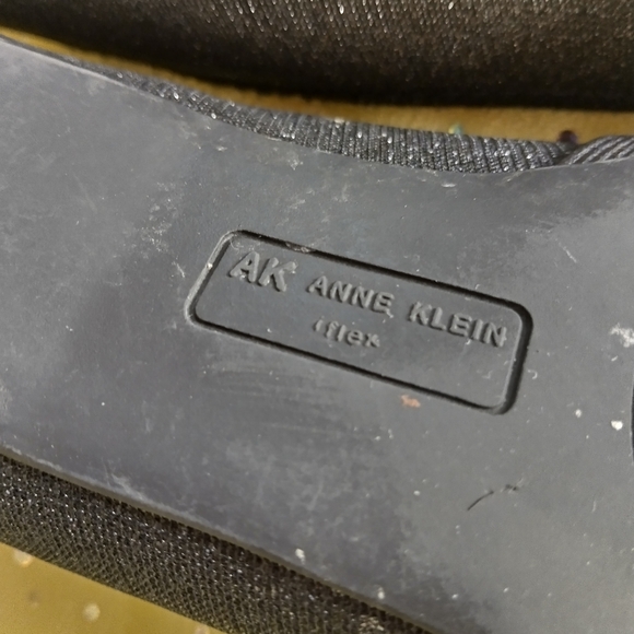 Anne Klein Iflex woman 7.5 good condition black sparkle ballet flats.Slip on. - Picture 5 of 9